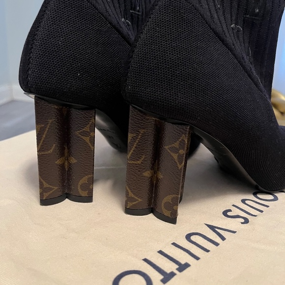Louis Vuitton Silhouette Ankle Boot - Picture 3 of 4